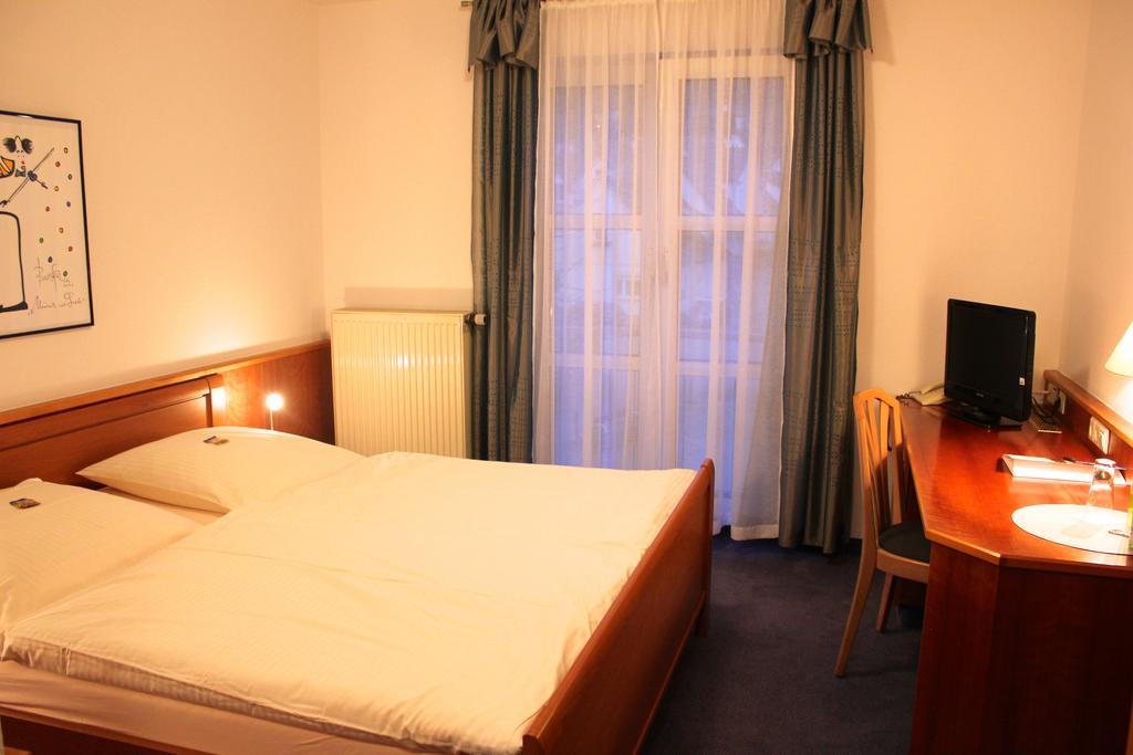 Hotel Gasthaus Bock ライヒェンバッハ・アン・デア・フィルス 部屋 写真