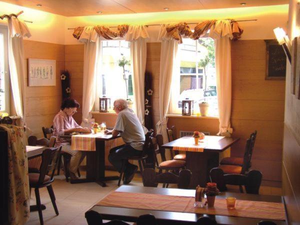 Hotel Gasthaus Bock ライヒェンバッハ・アン・デア・フィルス エクステリア 写真